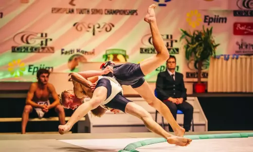 Libertando o guerreiro interior: como o Sambo está conquistando o mundo dos esportes de combate